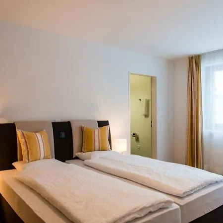 Sleeps 8 Wifi אנגלברג